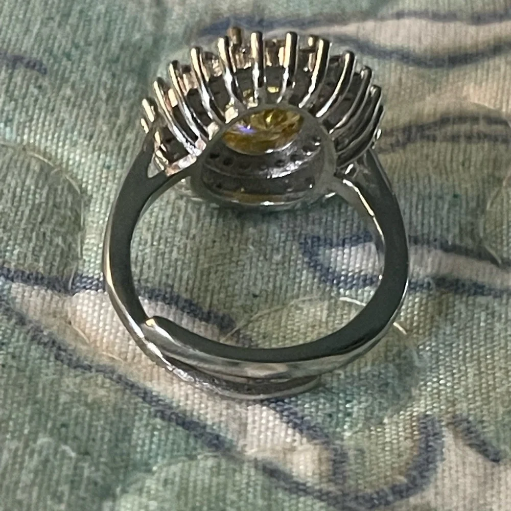 Elegant Silver and‎ Yellow adjustable Ring